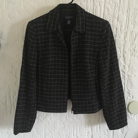 Ann Taylor Jackets & Blazers - Ann Taylor Petite Black Blazer with Zipper - 2P